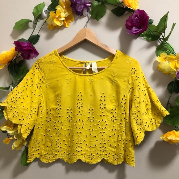 Japna Tops - Japna Yellow Crop Top w/ Floral detail - Size L
